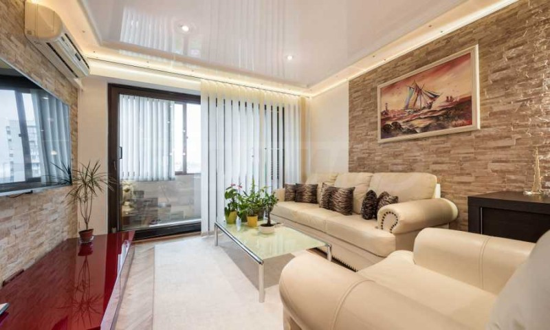 Продава 3-СТАЕН, гр. Варна, Трошево, снимка 2 - Апартаменти - 52399242