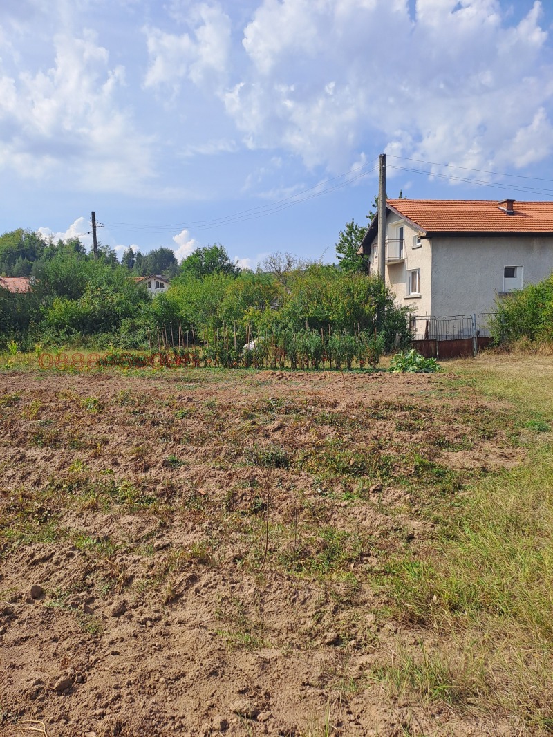 Продава ПАРЦЕЛ, с. Горни Окол, област София област, снимка 11 - Парцели - 52781172