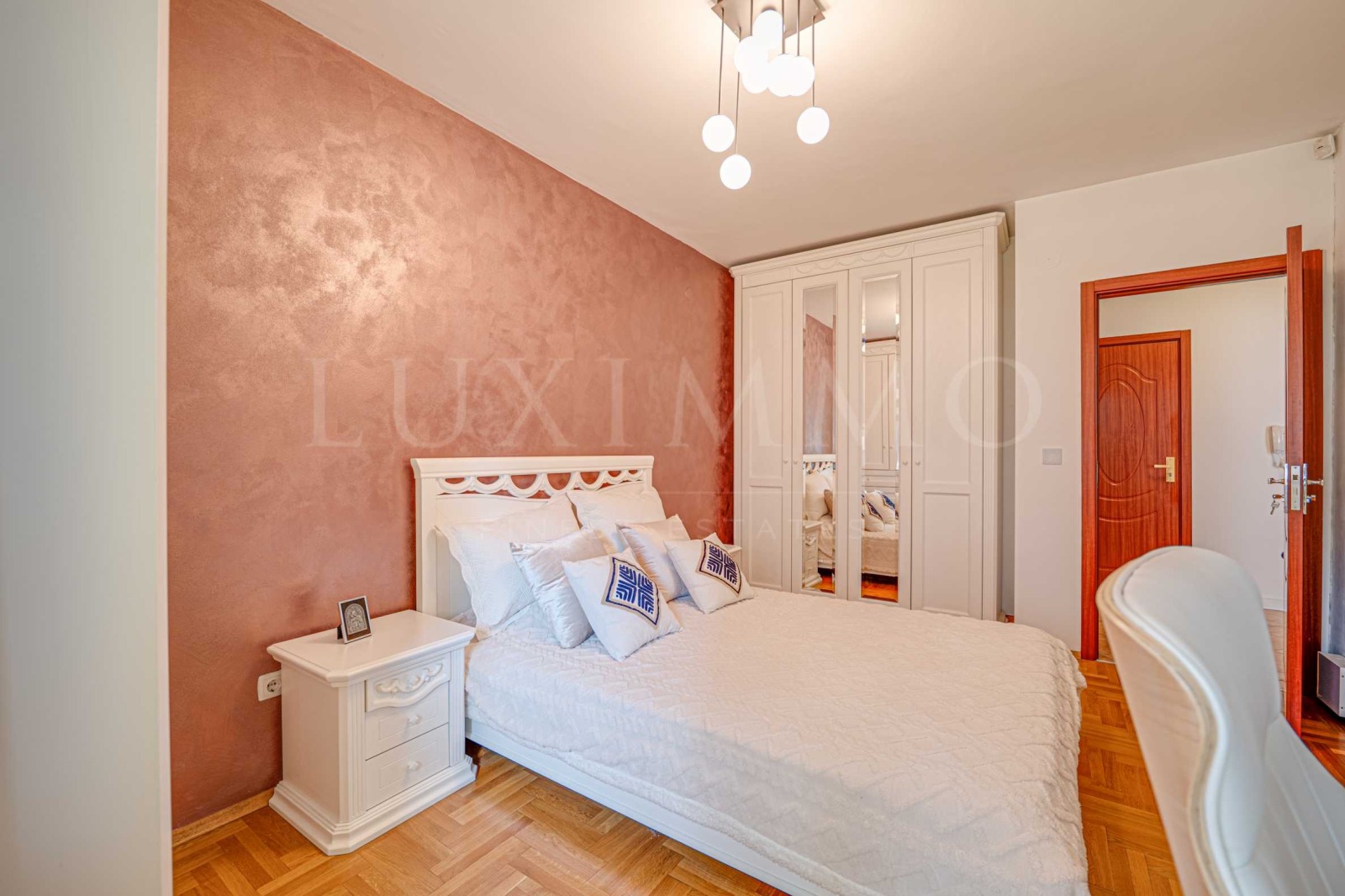 Продава 2-СТАЕН, гр. София, Оборище, снимка 7 - Апартаменти - 55890037