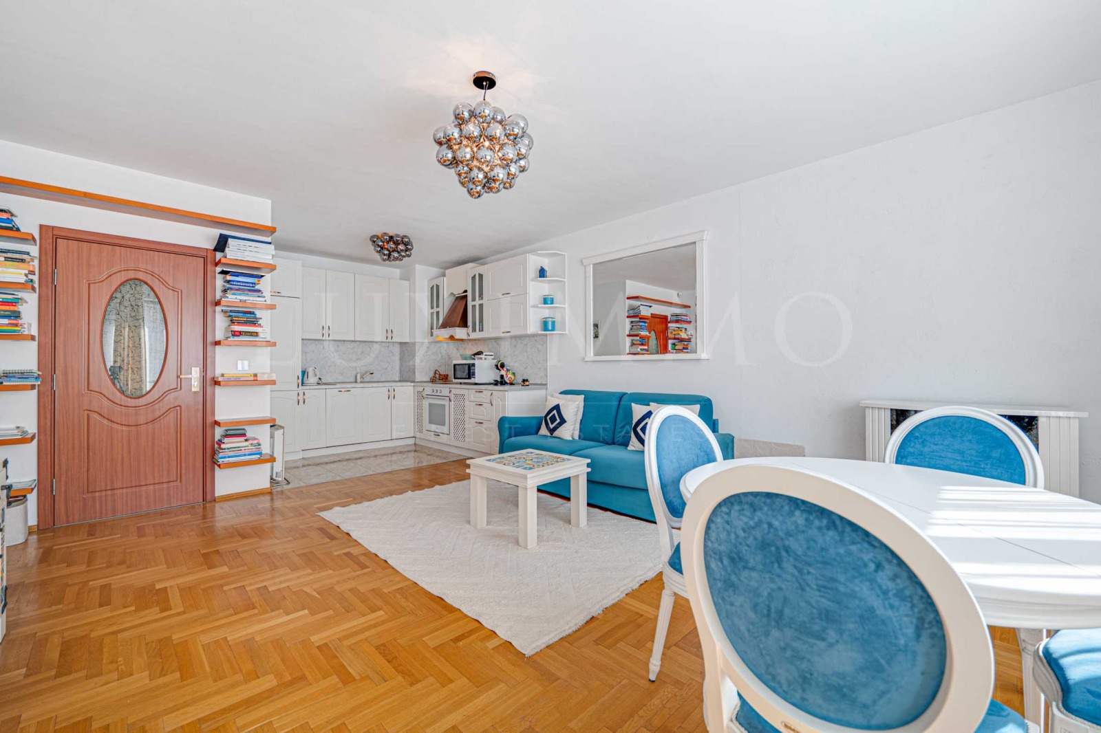 Продава 2-СТАЕН, гр. София, Оборище, снимка 2 - Апартаменти - 55890037