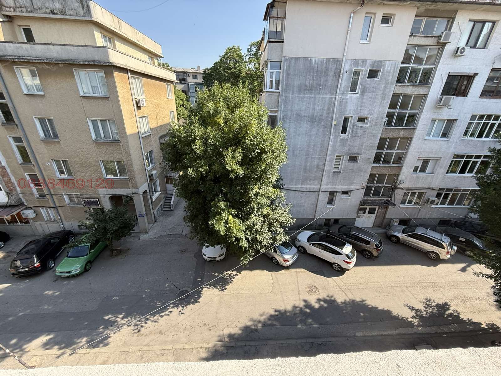 Продава 4-СТАЕН, гр. Добрич, Център