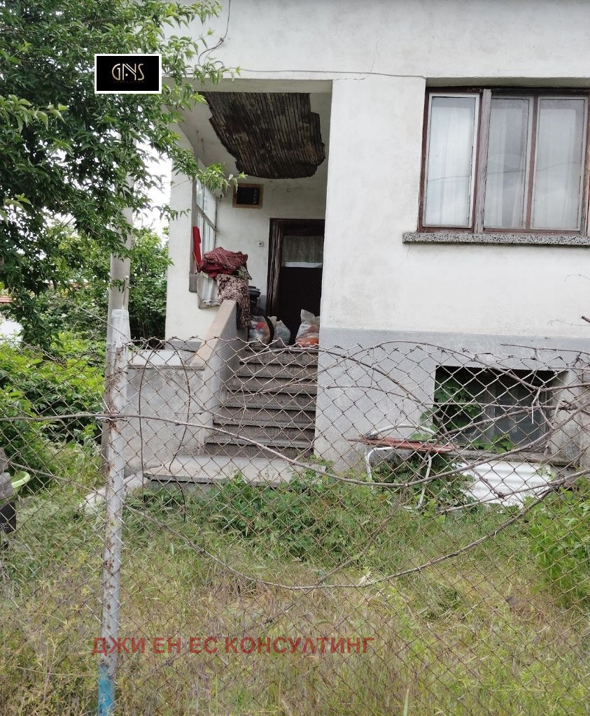 Продава КЪЩА, гр. Долна баня, област София област