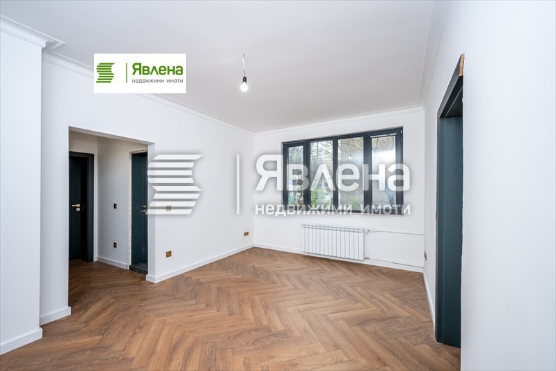 Продава 3-СТАЕН, гр. София, Център, снимка 7 - Апартаменти - 55319101