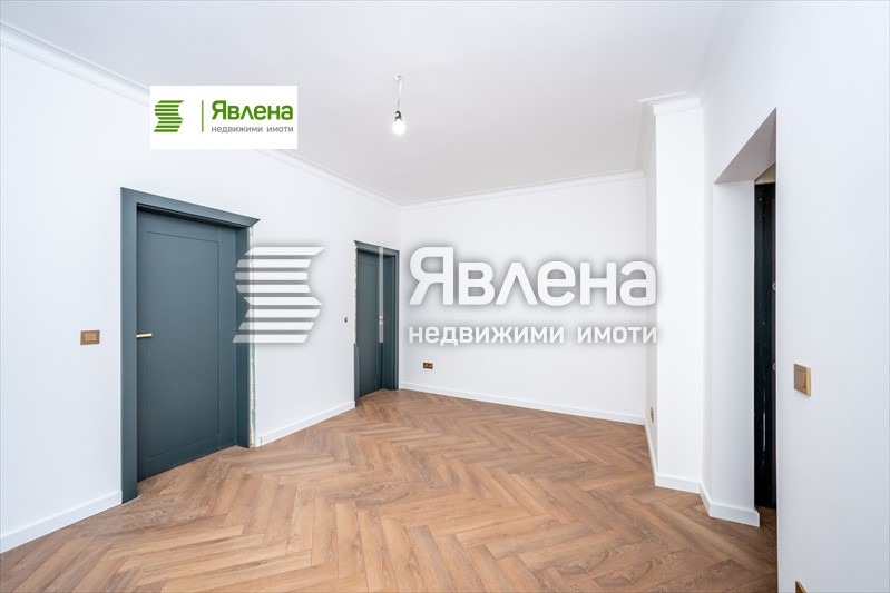 Продава 3-СТАЕН, гр. София, Център