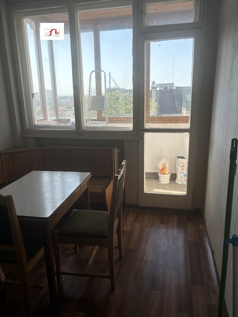 De vânzare  3 dormitoare Sofia , Țentâr , 118 mp | 70901612 - imagine [5]