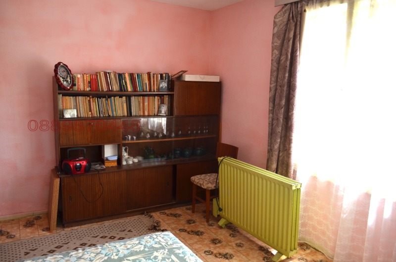 Продава КЪЩА, с. Радиново, област Пловдив, снимка 8 - Къщи - 53081200