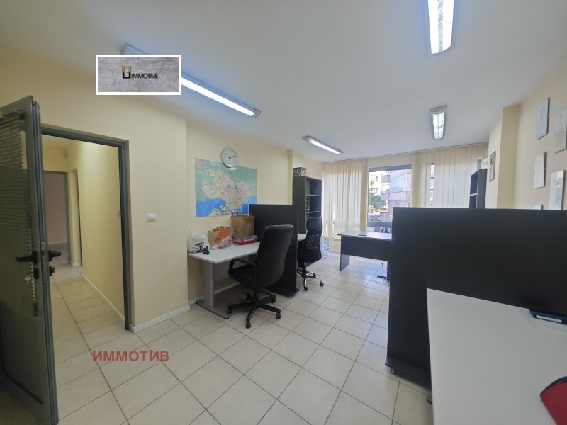 Продава  3-стаен град Варна , Лятно кино Тракия , 90 кв.м | 46298696