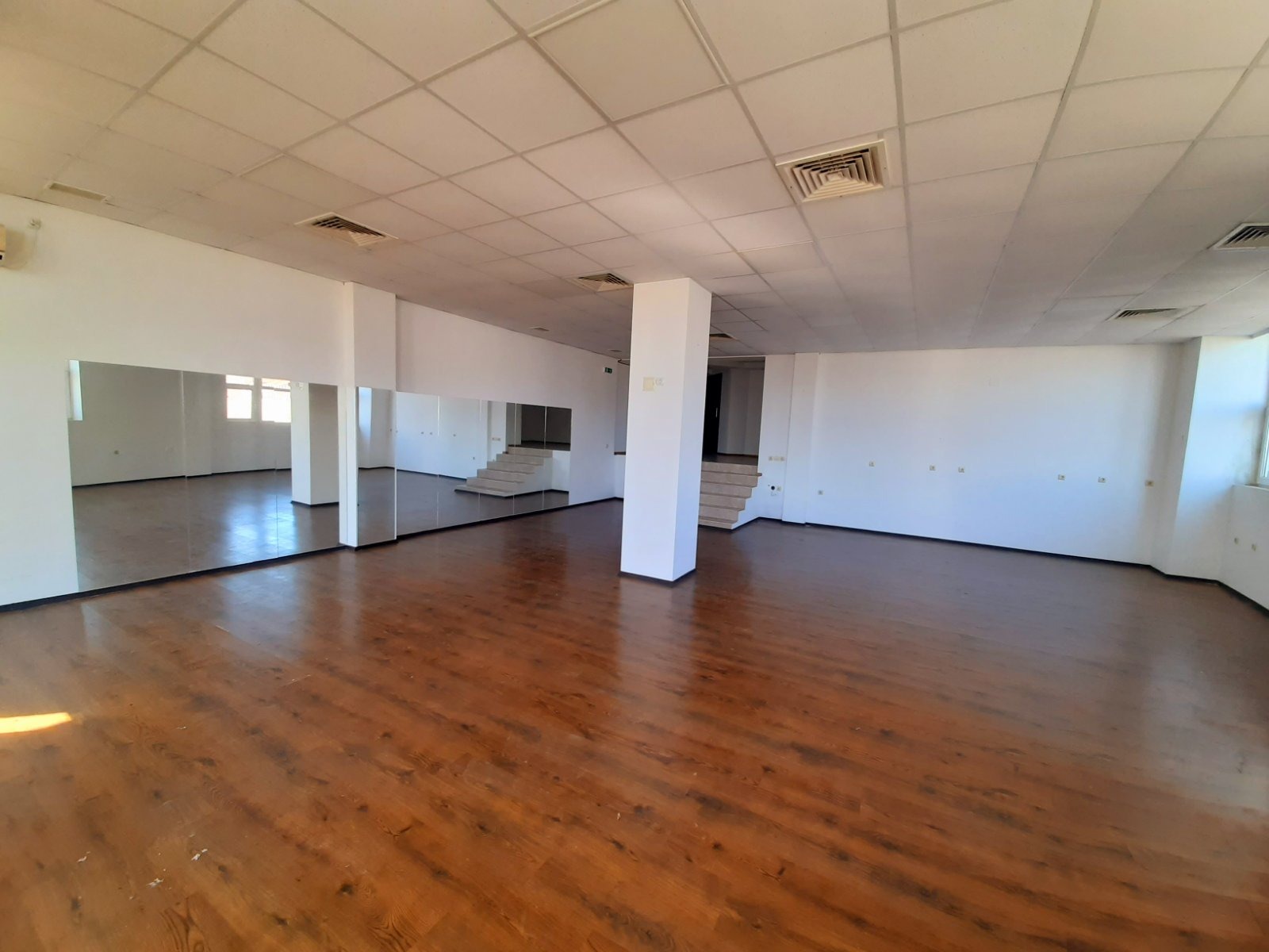 Продава ЗАВЕДЕНИЕ, гр. Бяла, област Варна, снимка 3 - Заведения - 53721369