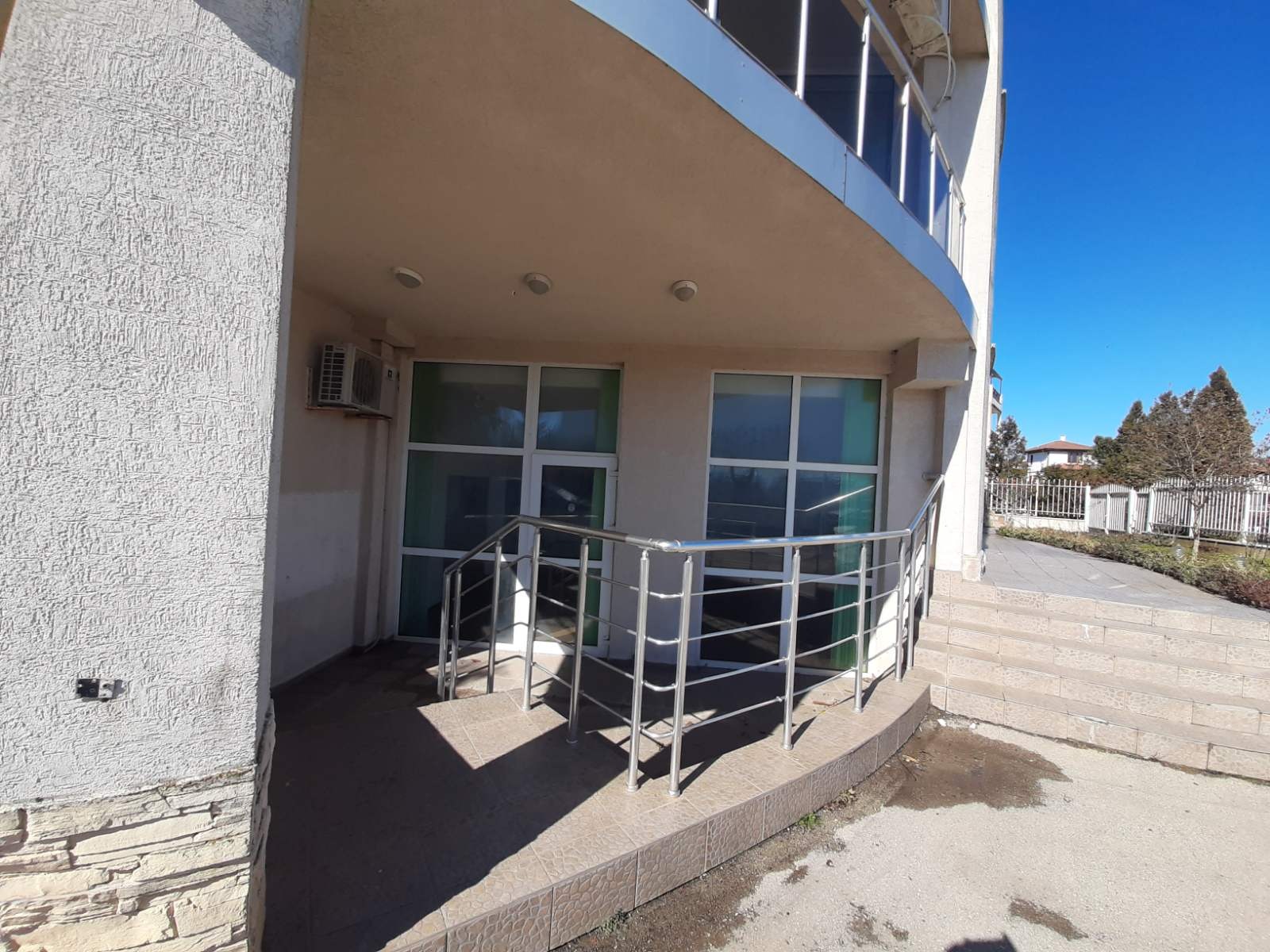 Продава ЗАВЕДЕНИЕ, гр. Бяла, област Варна, снимка 2 - Заведения - 53721369