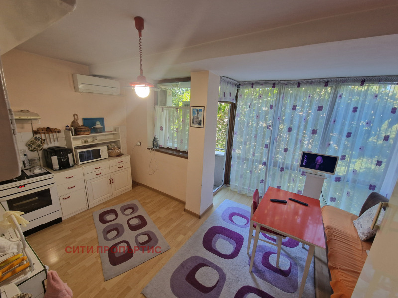 Продава 3-СТАЕН в град Благоевград, Идеален център - 96 кв.м / 140 000 € » 273 816.20 лв., СИТИ ПРОПЪРТИС