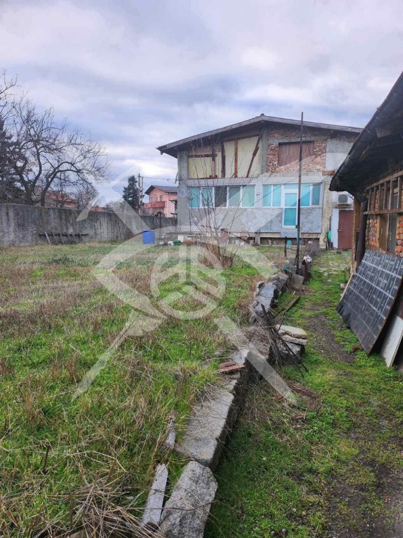 Продава КЪЩА в град София, Орландовци - 300 кв.м / 585 000 € » 1 144 160.55 лв., ЕКС НВД ООД