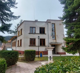 Продажба на имоти в гр. Брезник, област Перник - изображение 11 