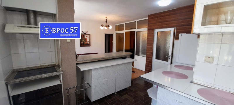 Продава  3-стаен град Пловдив , Въстанически , 115 кв.м | 44967755 - изображение [8]
