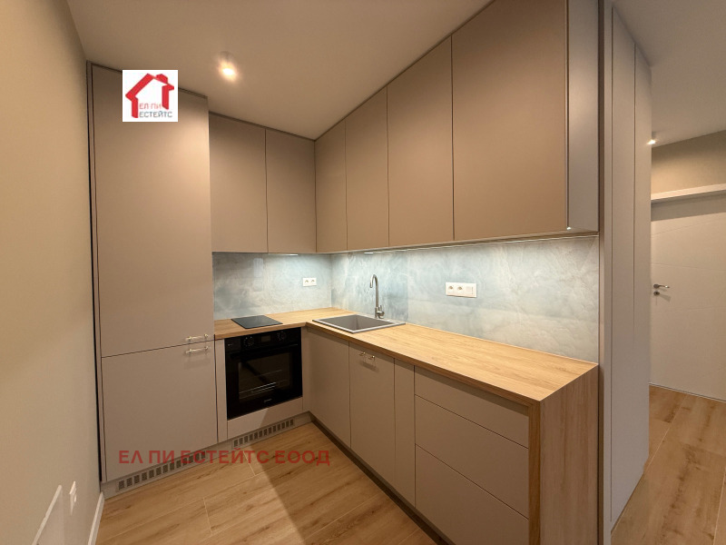 Продава 3-СТАЕН, гр. София, Изток, снимка 3 - Апартаменти - 53175697