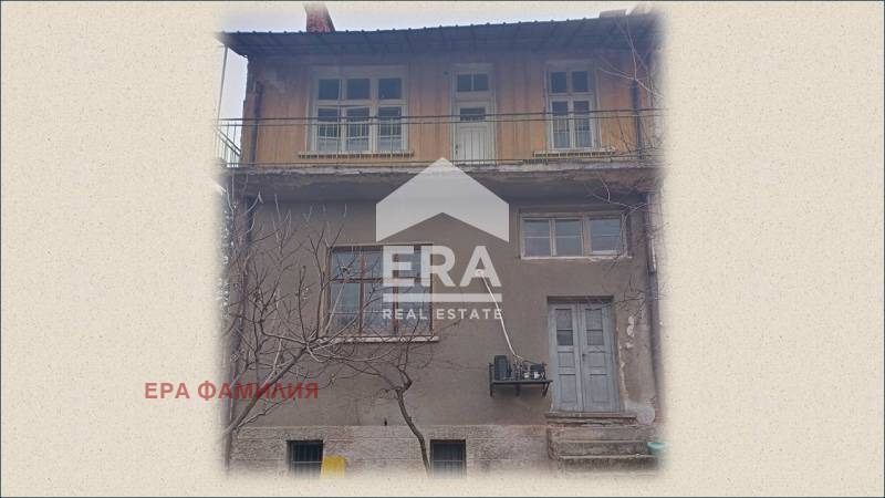 Продава КЪЩА, гр. Берковица, област Монтана, снимка 2 - Къщи - 48947560