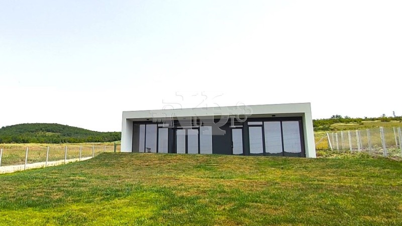 Продава  Къща, област Добрич, с. Църква •  160 000 € • ID 49775791 — holmes.bg - [1] 