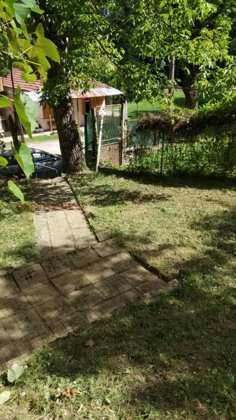 Продава КЪЩА, с. Харачерите, област Габрово, снимка 3 - Къщи - 52782027