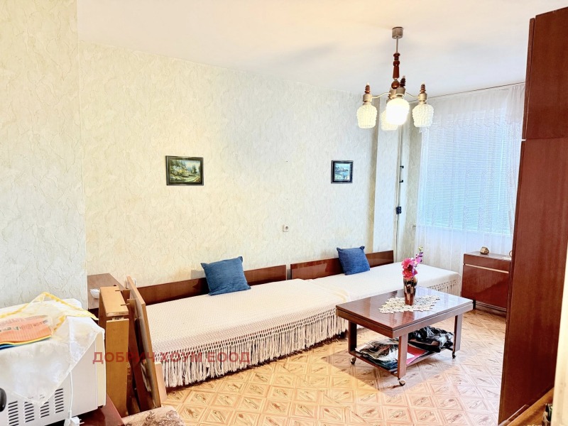 Продава 2-СТАЕН, гр. Добрич, Център, снимка 2 - Апартаменти - 53185454