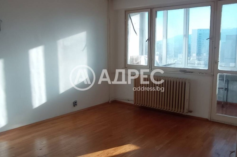 Продава 2-СТАЕН, гр. София, Толстой