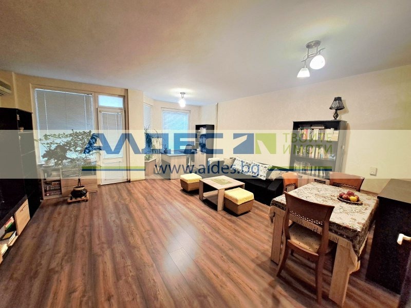 Na prodej  2 ložnice Sofia , Zona B-5 , 130 m2 | 52503196