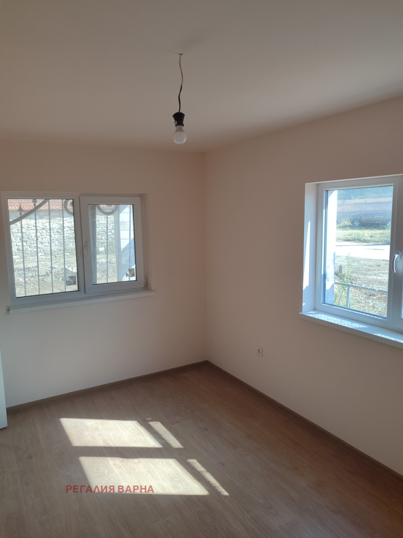 Продава  Къща област Варна , с. Генерал Кантарджиево , 140 кв.м | 21789314 - изображение [7]