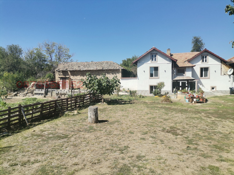 Продава КЪЩА, с. Долна Липница, област Велико Търново, снимка 15 - Къщи - 52781215