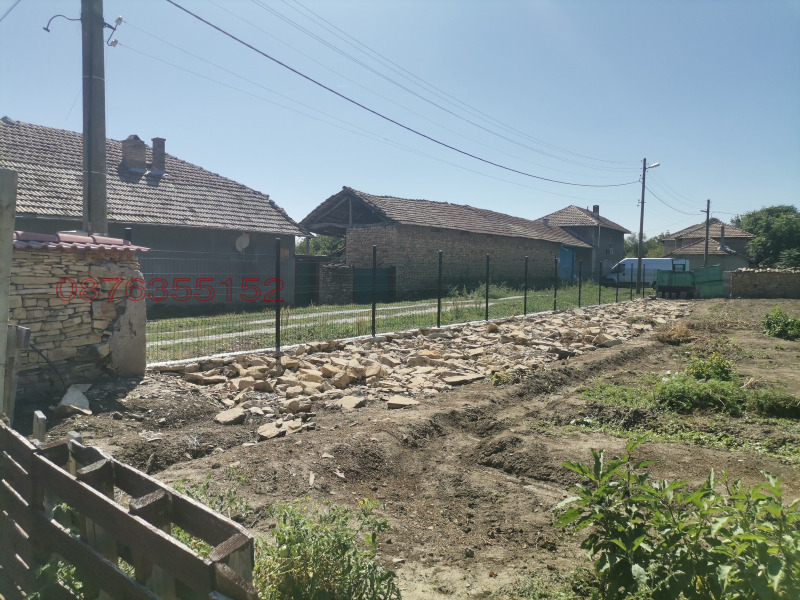 Продава КЪЩА, с. Долна Липница, област Велико Търново, снимка 14 - Къщи - 52781215