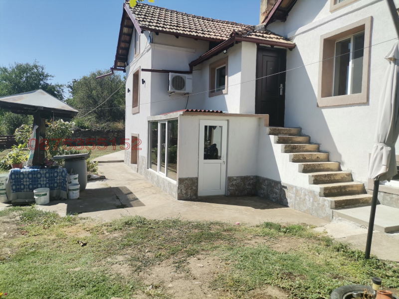 Продава КЪЩА, с. Долна Липница, област Велико Търново, снимка 2 - Къщи - 52781215