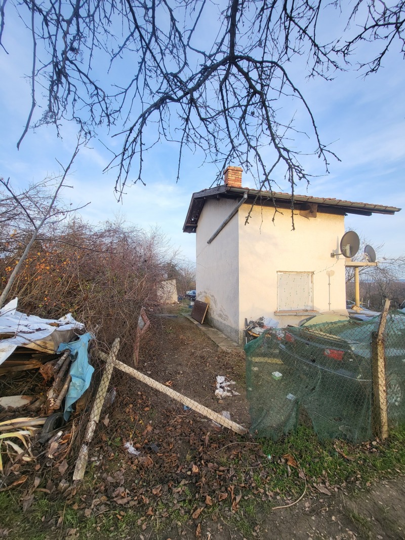 Продава ВИЛА, гр. Плевен, м-т Орлето, снимка 9 - Вили - 52913501