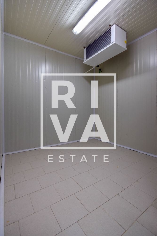 Myytävänä  Teollisuusrakennus Plovdivin alue , Dolnoslav , 1181 neliömetriä | 30430346 - kuva [12]