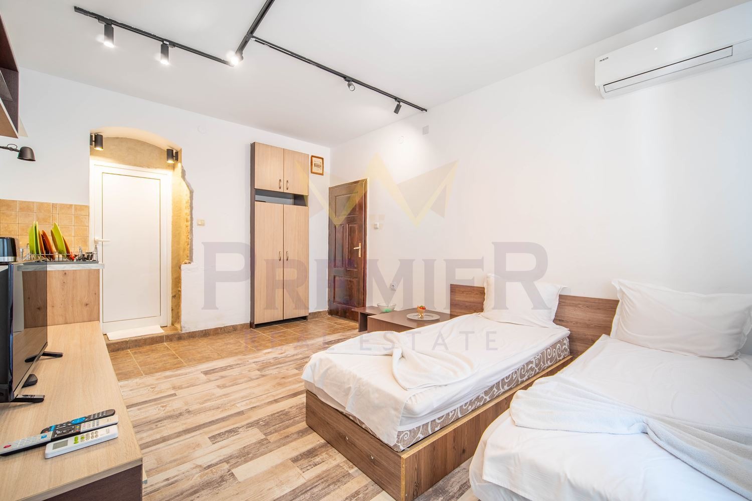 Продава 1-СТАЕН, гр. Варна, Център, снимка 2 - Апартаменти - 55100284