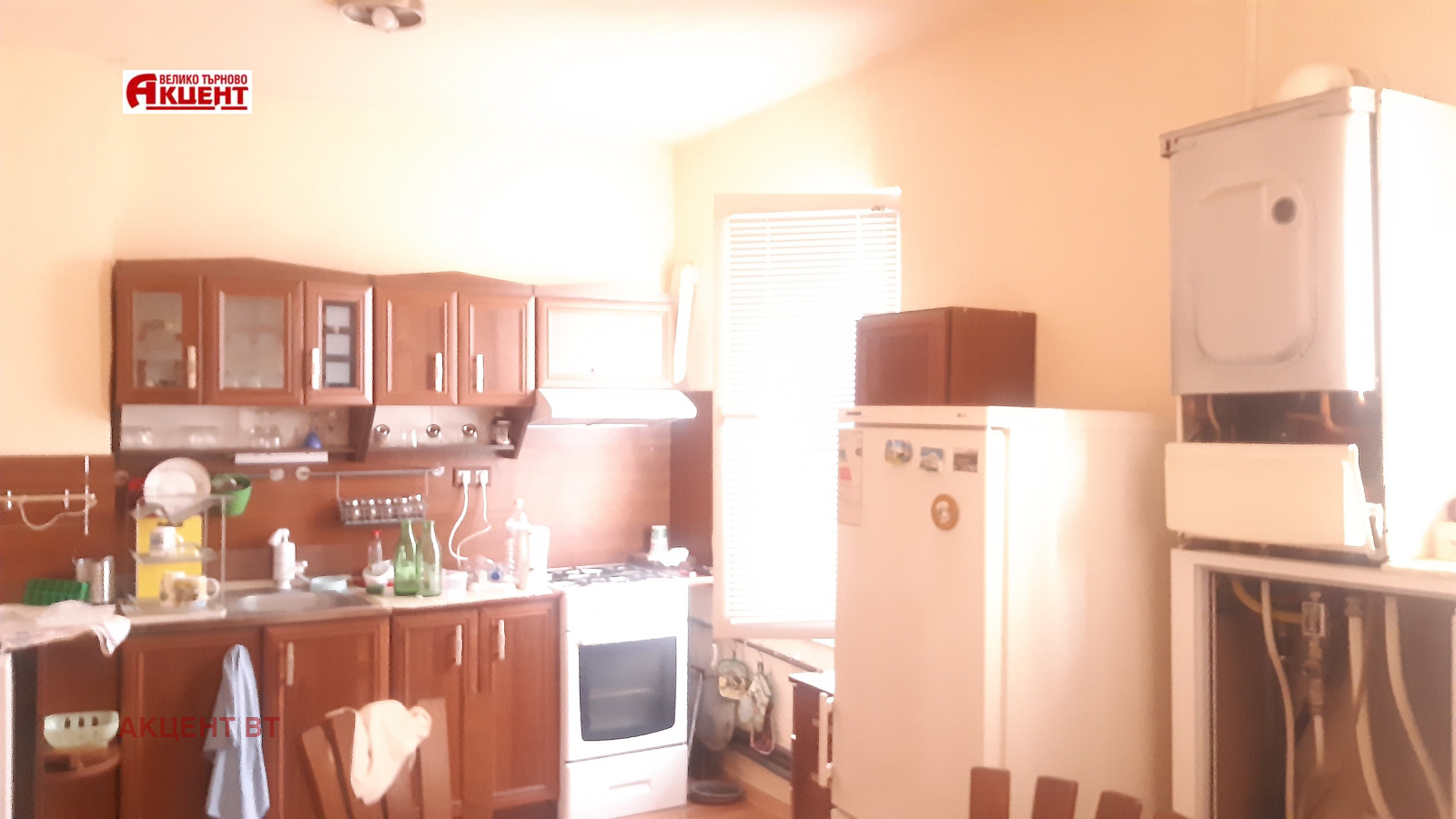 Продава ЕТАЖ ОТ КЪЩА, гр. Велико Търново, Център, снимка 2 - Етаж от къща - 51300597
