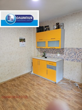 2 dormitoare Țentâr, Ruse 2