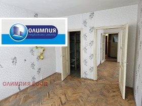 2 dormitoare Țentâr, Ruse 3