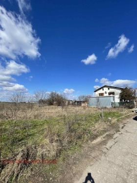 ПАРЦЕЛ, 651 m2