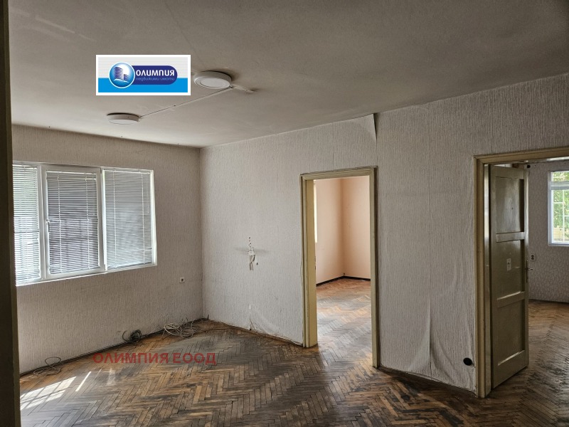 De vânzare  2 dormitoare Ruse , Țentâr , 86 mp | 76113348 - imagine [9]