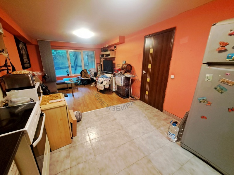 Продава  4-стаен град Варна , Погреби , 135 кв.м | 79357281 - изображение [3]