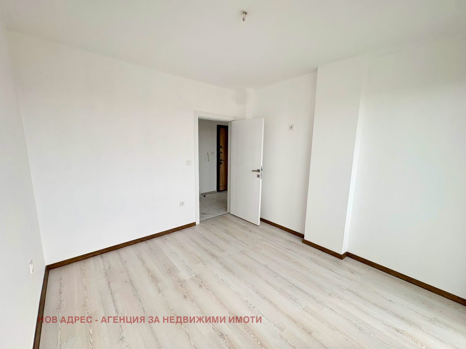 Продава 2-СТАЕН, гр. Търговище, Център, снимка 3 - Апартаменти - 56157976