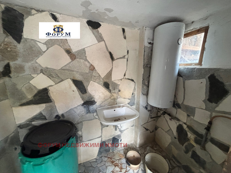 Продава КЪЩА, с. Устина, област Пловдив, снимка 7 - Къщи - 52521382