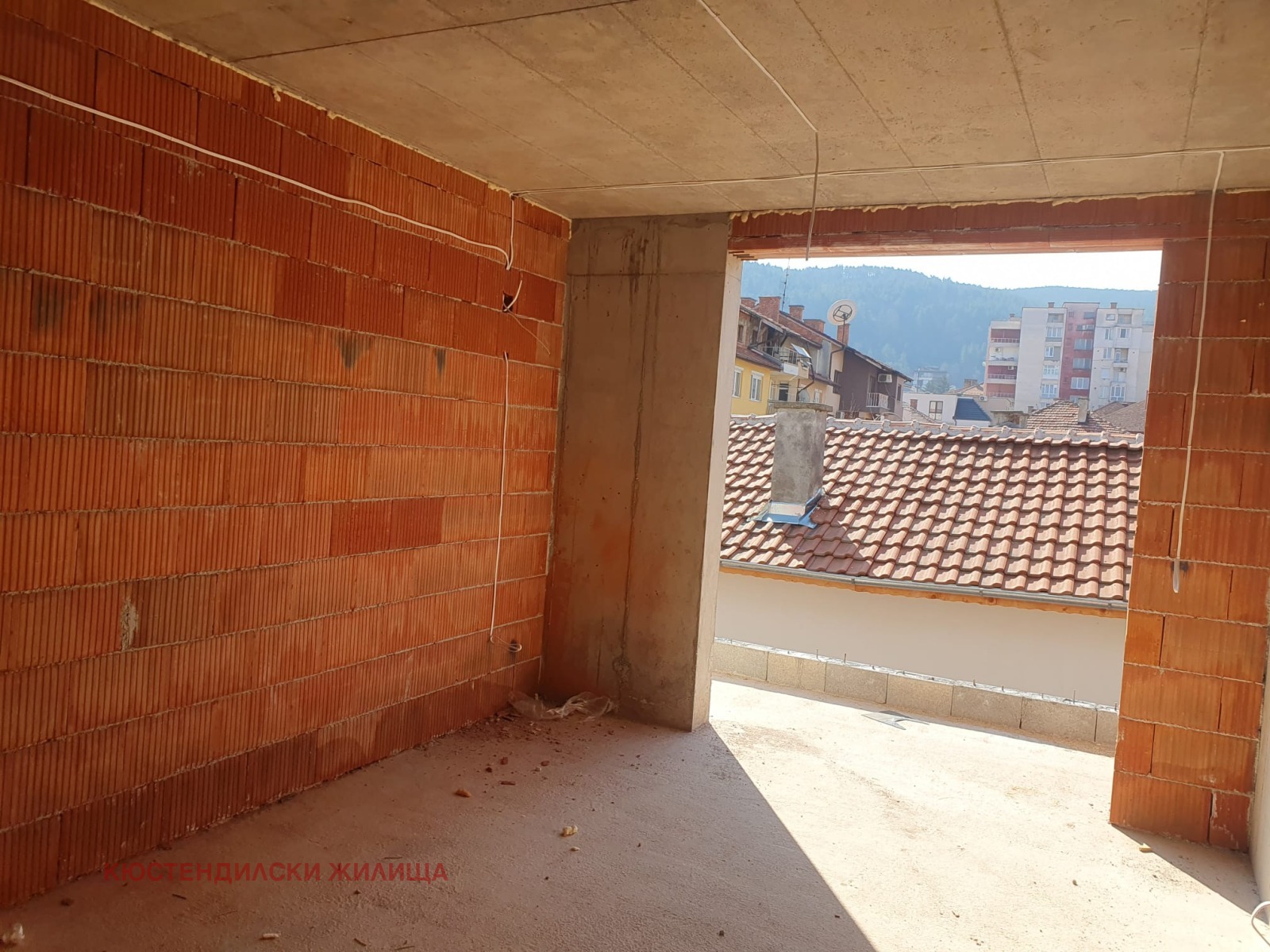 Продава 2-СТАЕН, гр. Кюстендил, Център, снимка 2 - Апартаменти - 50585566