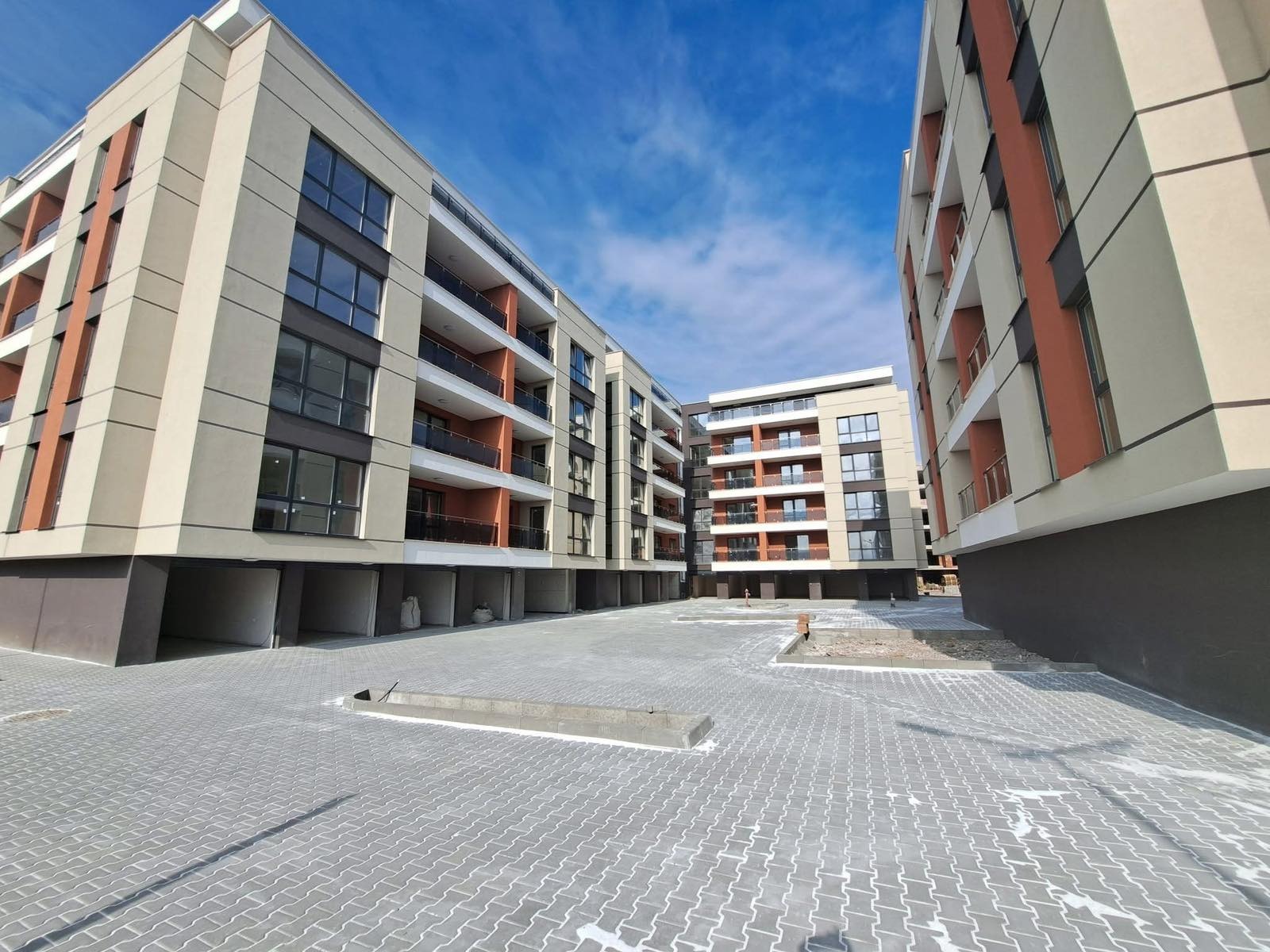 Продава 3-СТАЕН, гр. Пловдив, Остромила, снимка 3 - Апартаменти - 46979595