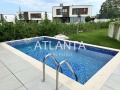 Продава КЪЩА, град Варна, к.к. Св.Св. Константин и Елена • 500000 € • 58386974 — Holmes.bg