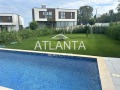 Продава КЪЩА, град Варна, к.к. Св.Св. Константин и Елена • 500000 € • 58386974 — Holmes.bg