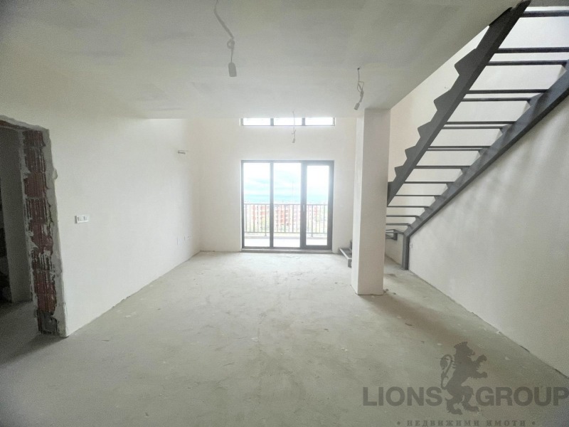 Продава 3-СТАЕН в град Варна, Виница - 148 кв.м / 204 500 € » 399 967.24 лв., ЛАЙЪНС ГРУП