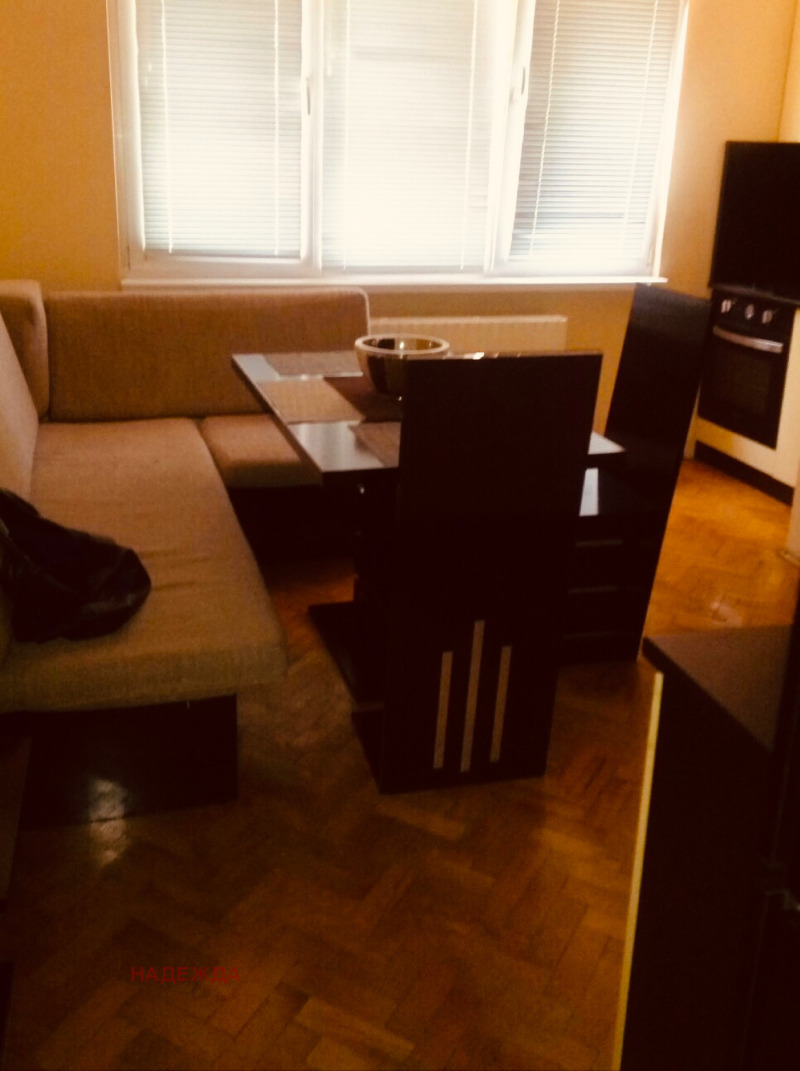 Na prodej  Studio Pleven , Širok centar , 50 m2 | 15500376