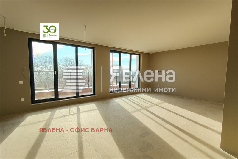 Продава 3-СТАЕН, гр. Варна, Бриз, снимка 2 - Апартаменти - 54716067