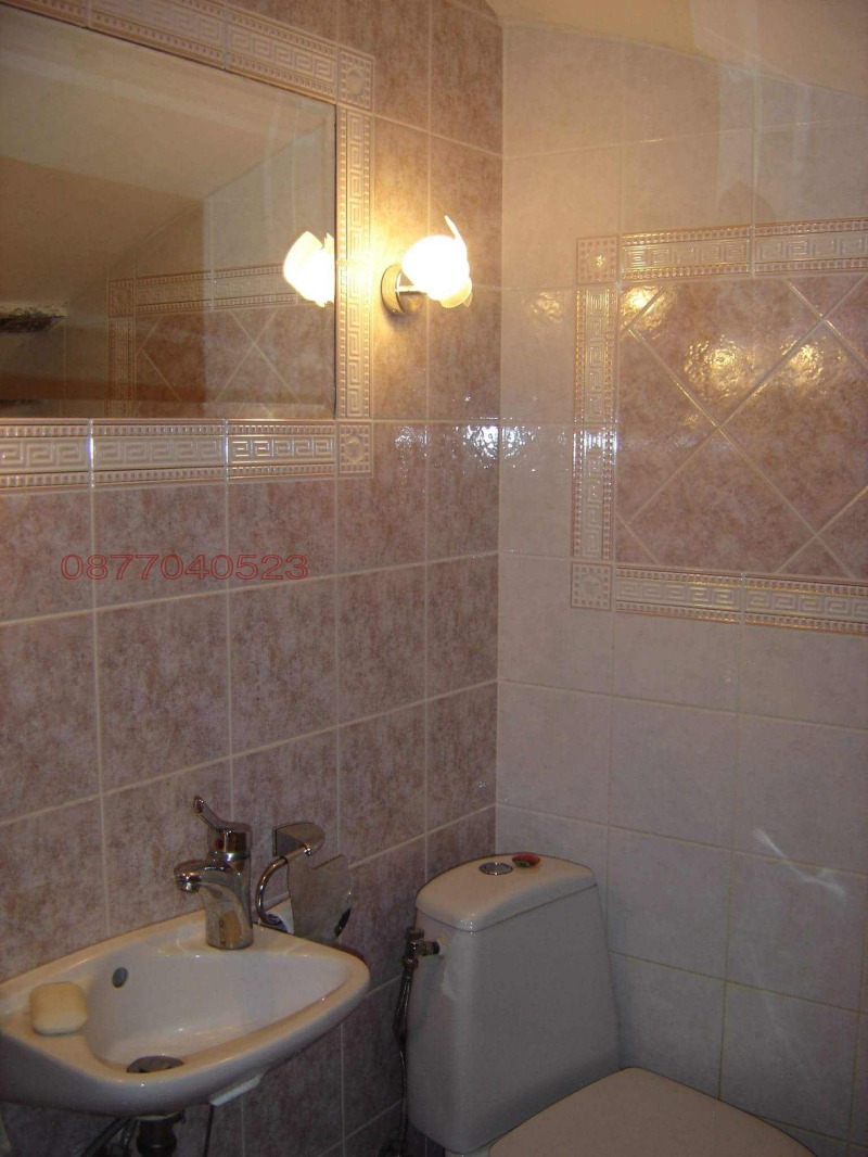 Продава КЪЩА, гр. Карлово, област Пловдив, снимка 4 - Къщи - 53048605