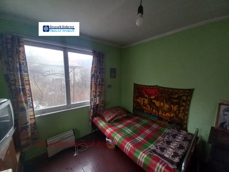 Продава КЪЩА, с. Мала Фуча, област Кюстендил, снимка 12 - Къщи - 53074149