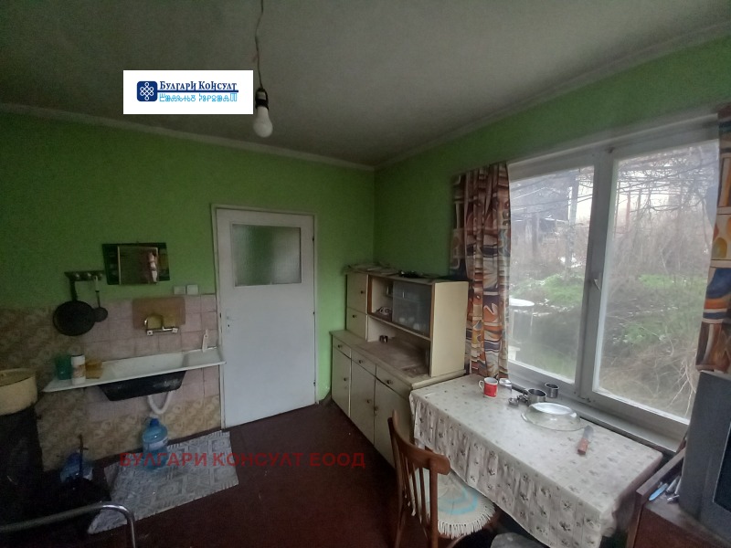 Продава КЪЩА, с. Мала Фуча, област Кюстендил, снимка 11 - Къщи - 53074149