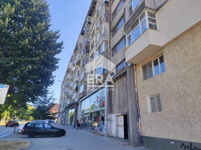 Na sprzedaż  Sklep Jambol , Centar , 168 mkw | 46307369